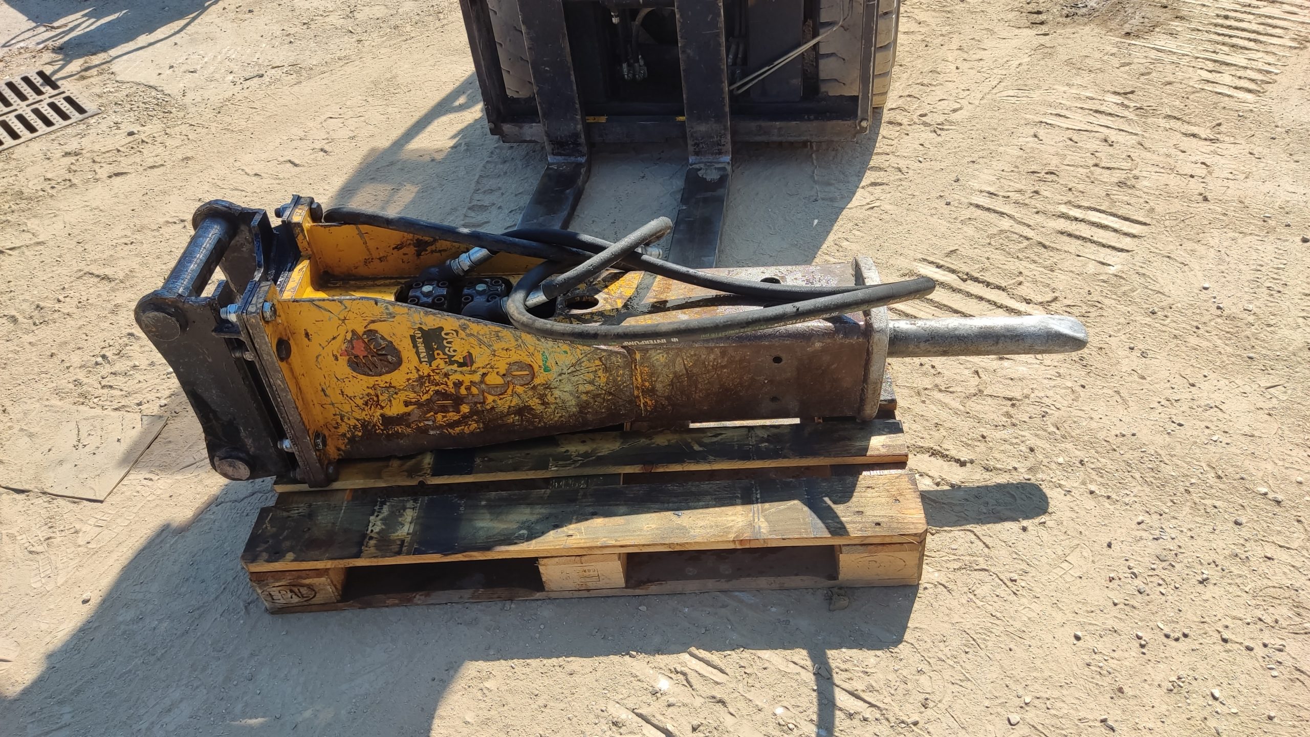 Martello demolitore idraulico Indeco HP 600 - Franco Clò Macchine Movimento Terra