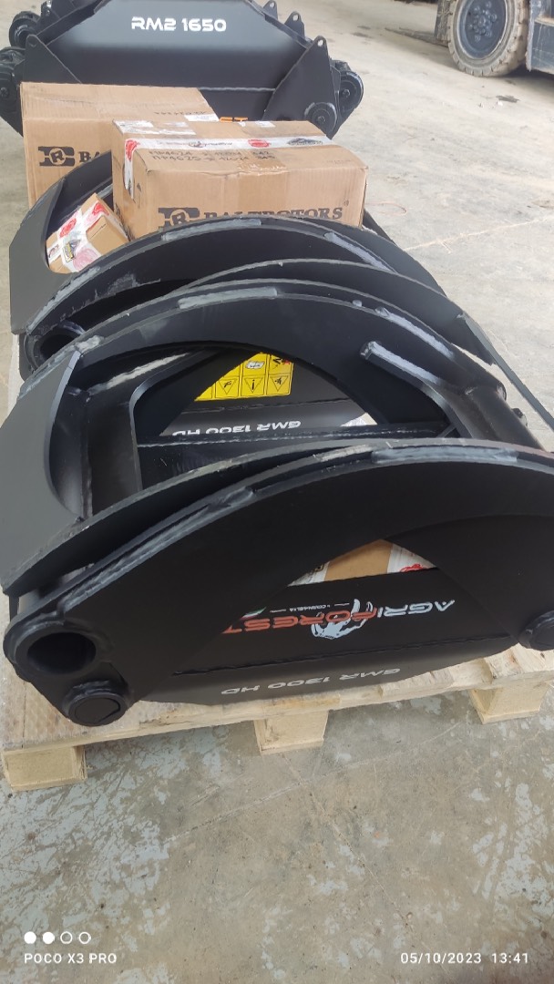 Pinza per tronchi GMR 1300 HD - Franco Clò Macchine Movimento Terra