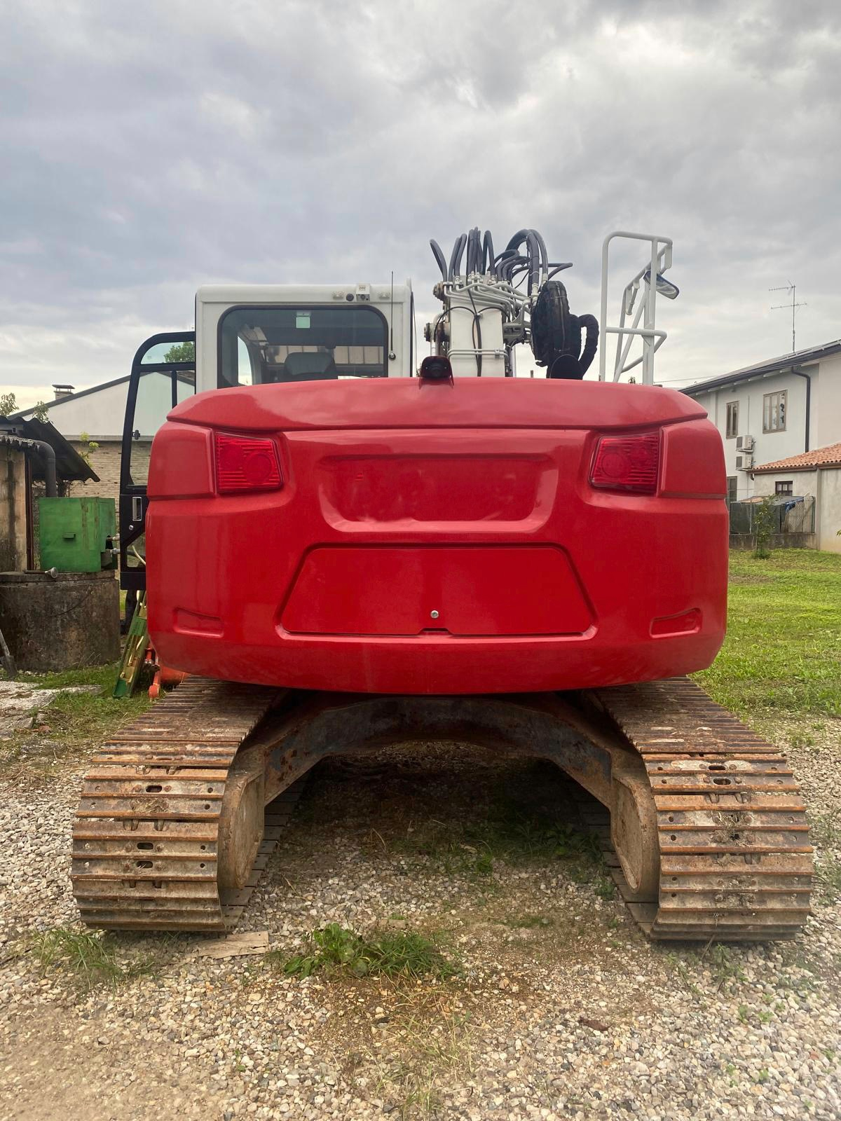 Escavatore cingolato TAKEUCHI TB 2150 R - Franco Clò Macchine Movimento Terra