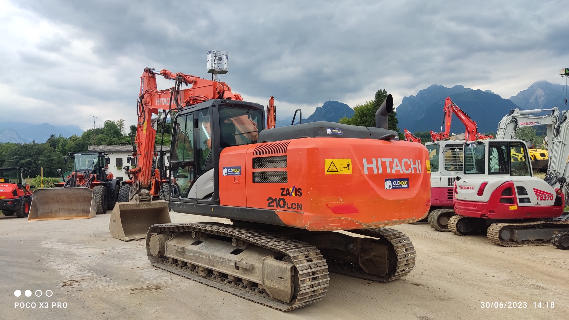 Escavatore cingolato HITACHI ZX210LCN-5 T - Franco Clò Macchine Movimento Terra