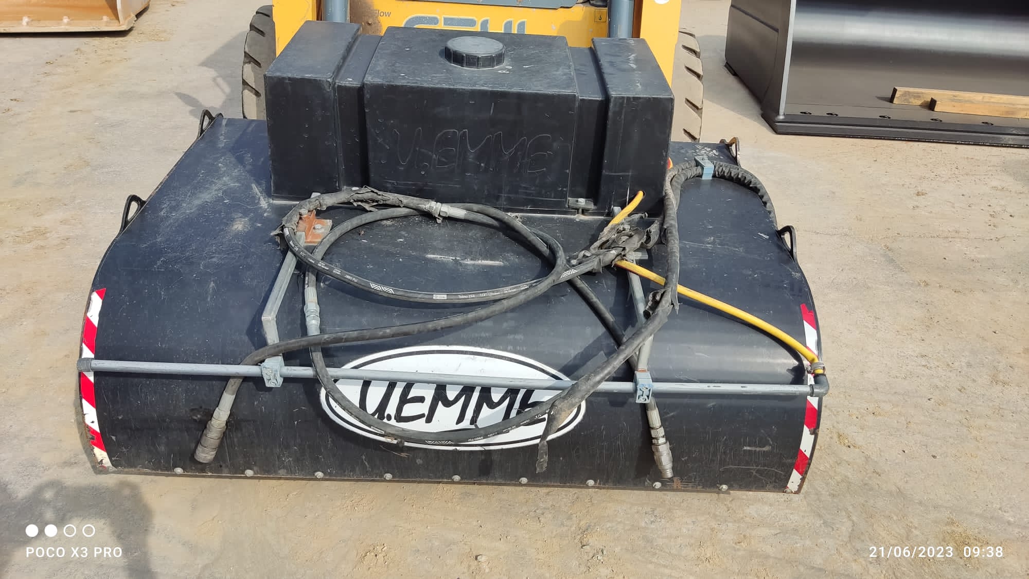 Benna spazzolatrice Manta 1550  STD - Franco Clò Macchine Movimento Terra