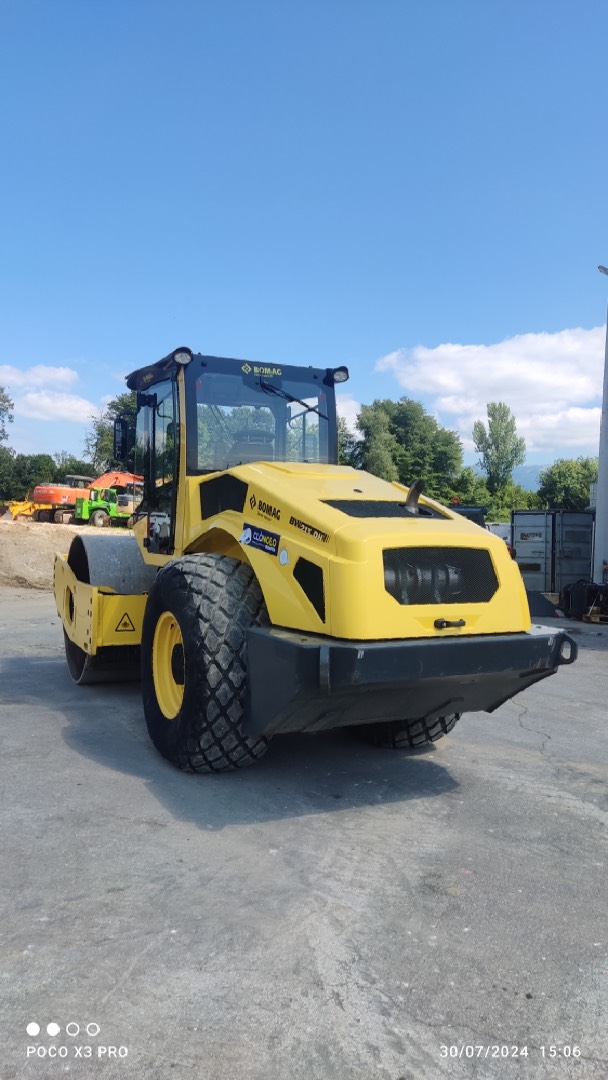 Rullo compattatore BOMAG BW 213 D-5 - Franco Clò Macchine Movimento Terra