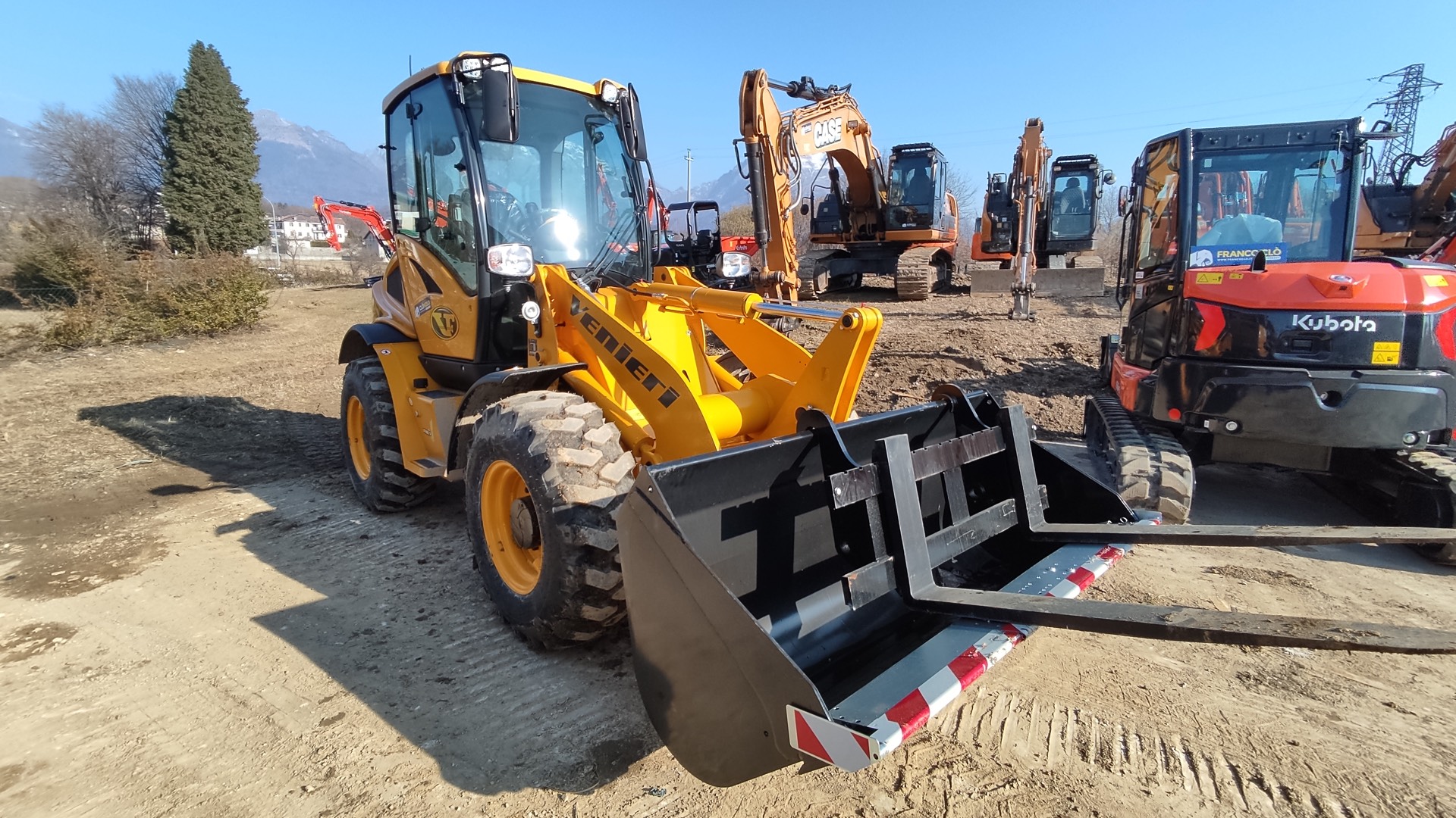 Pala gommata media VENIERI VF 4.63 - Franco Clò Macchine Movimento Terra