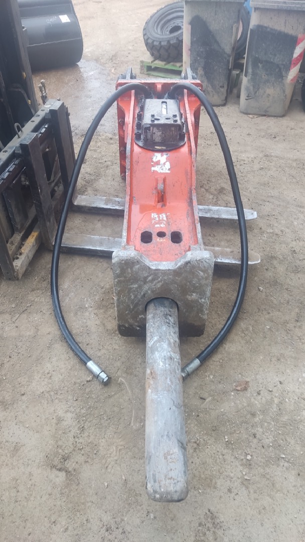 Martello idraulico YANTAI EDT 2000 - Franco Clò Macchine Movimento Terra