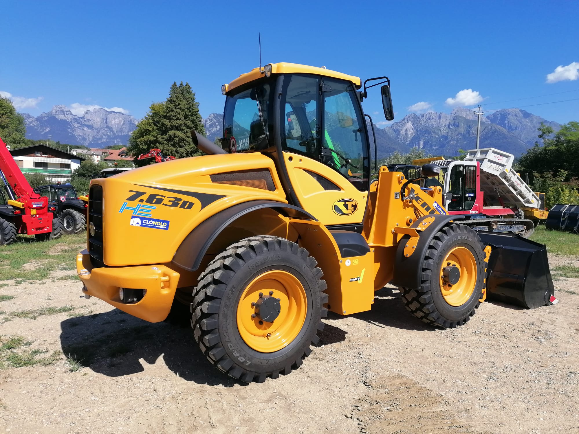 Pala gommata grande VENIERI VF 7.63 D - Franco Clò Macchine Movimento Terra