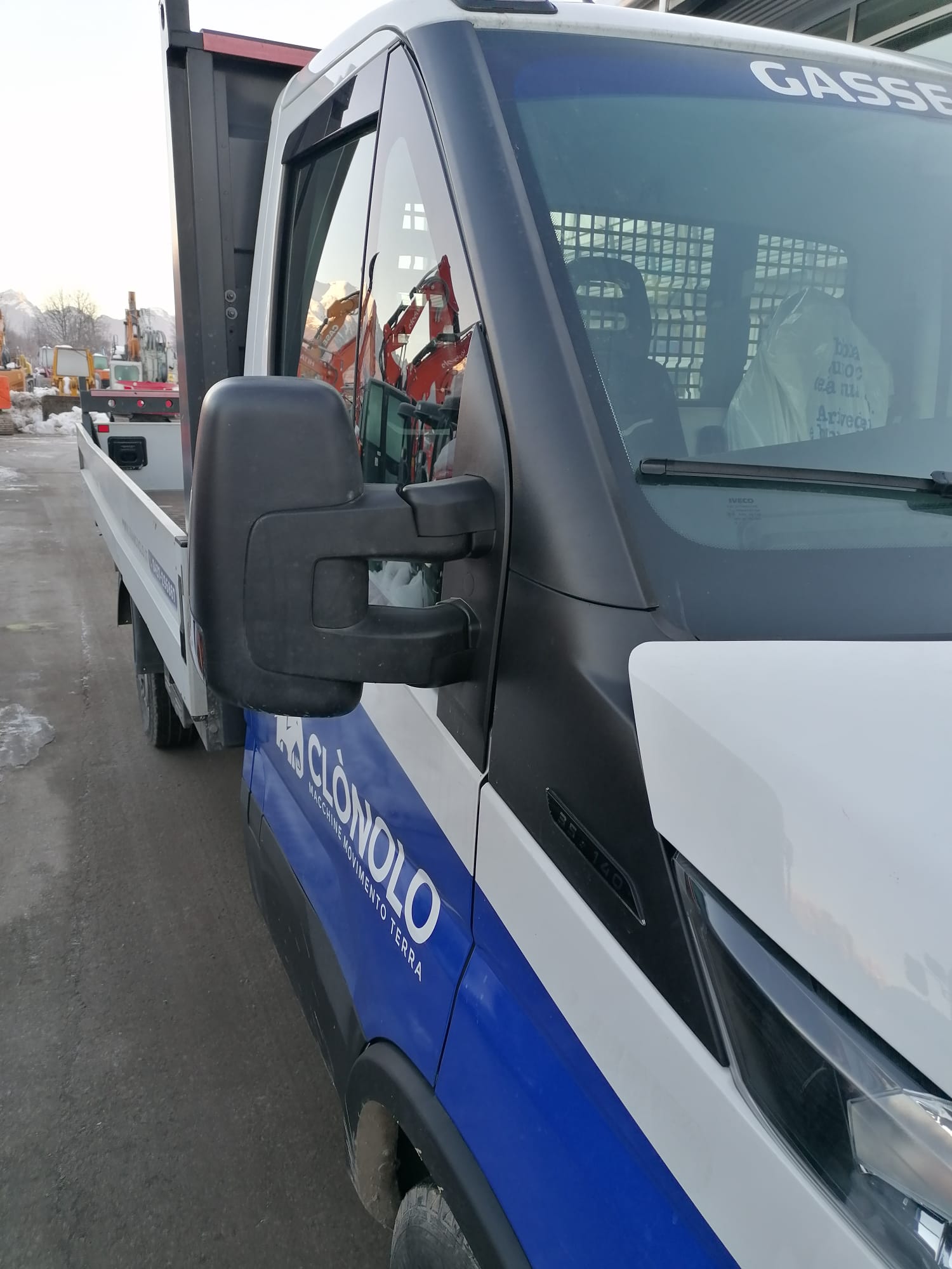 Autocarro IVECO NUOVO DAILY - Franco Clò Macchine Movimento Terra
