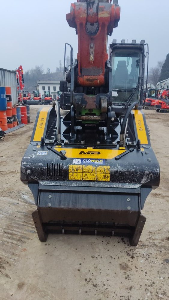 Benna frantoio BF90.3 S4 - Franco Clò Macchine Movimento Terra