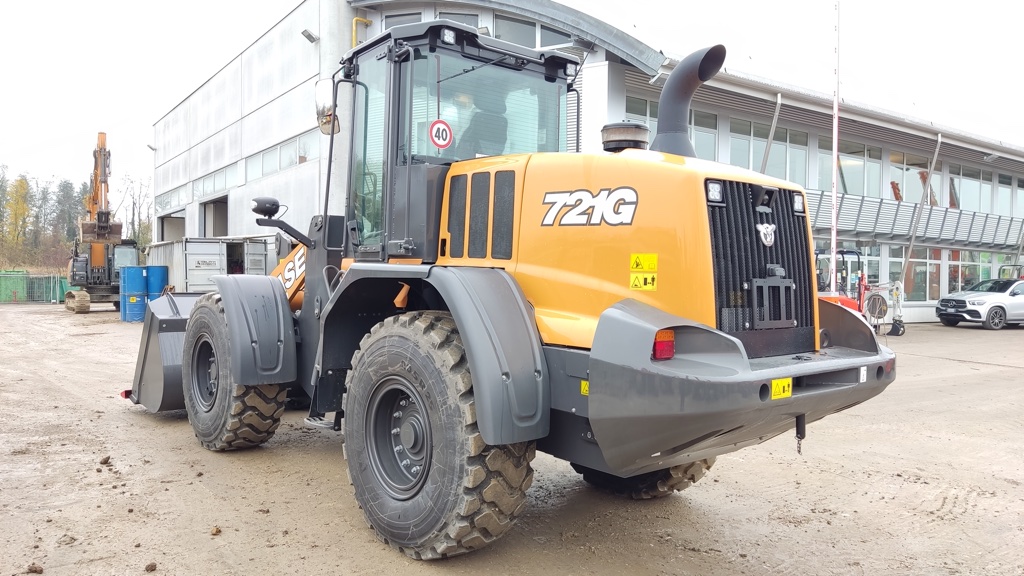 Pala gommata grande CASE 721 G - Franco Clò Macchine Movimento Terra