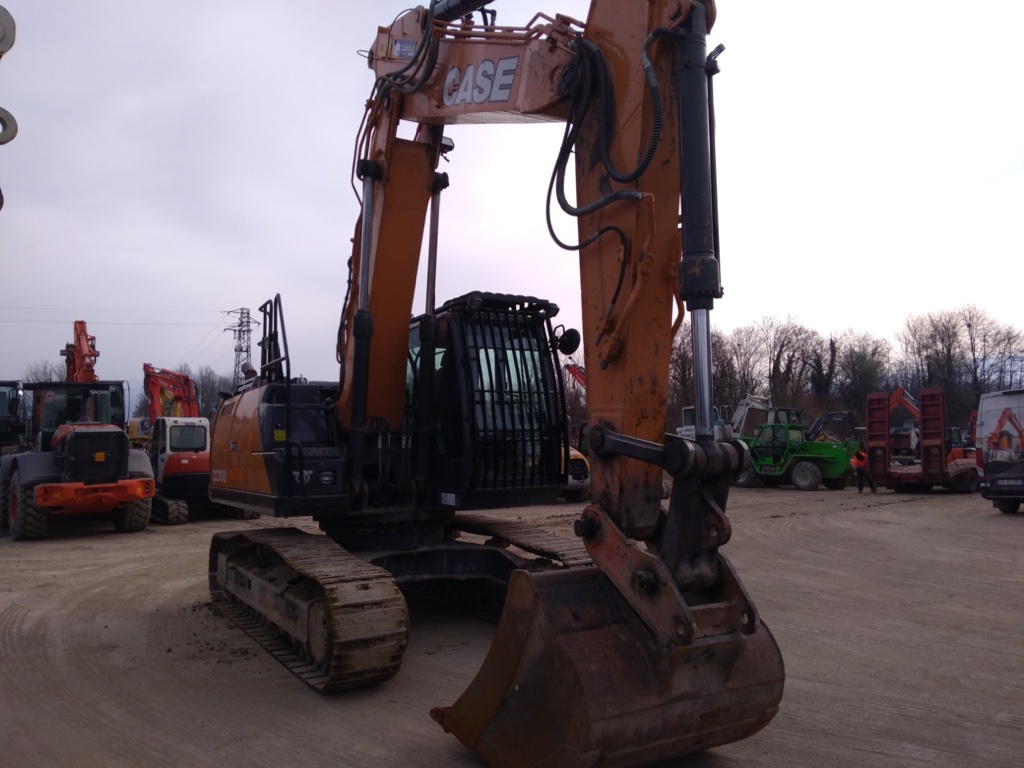 Escavatore cingolato CASE CX210D T - Franco Clò Macchine Movimento Terra