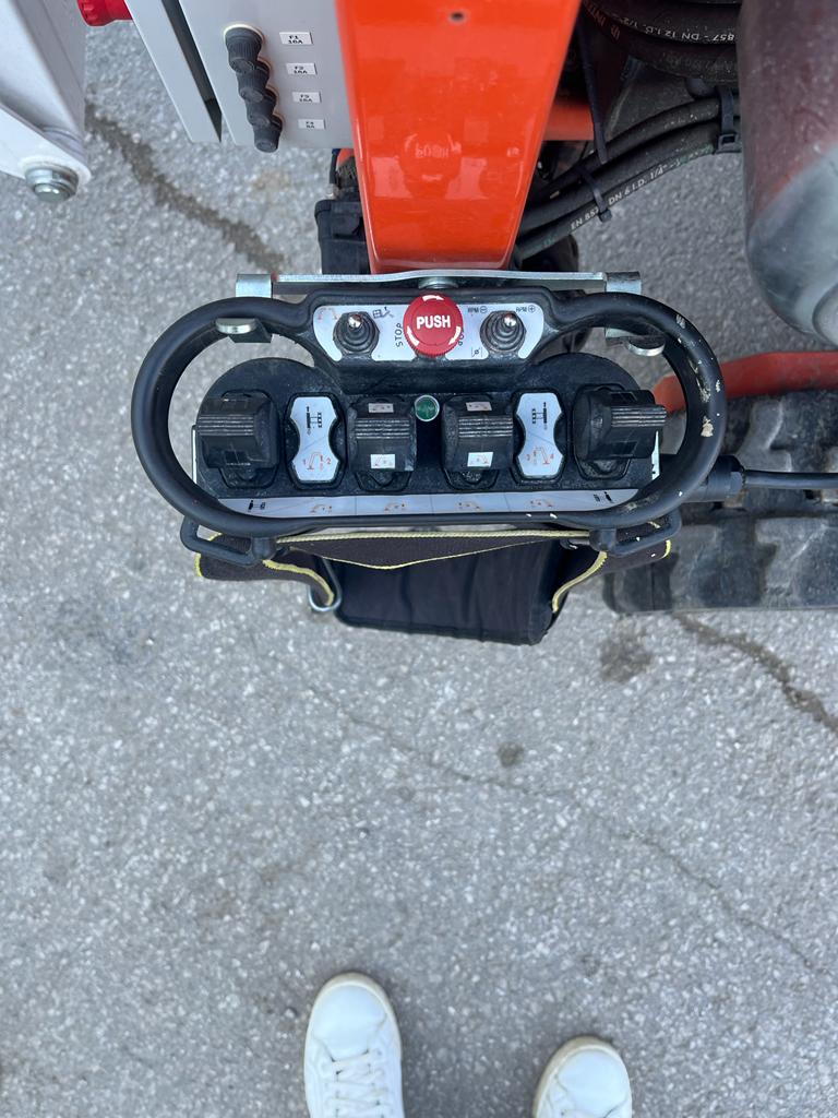 Piattaforma aerea EASYLIFT R130 - Franco Clò Macchine Movimento Terra