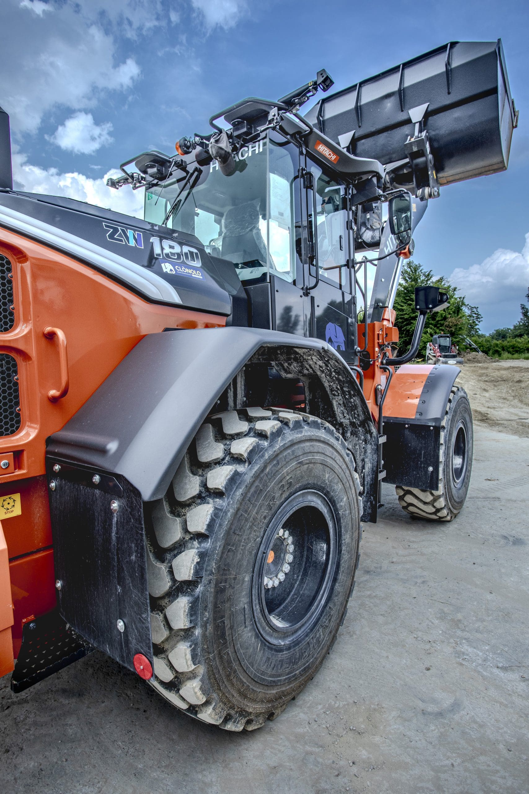 Pala gommata grande HITACHI ZW180-7 TPD - Franco Clò Macchine Movimento Terra