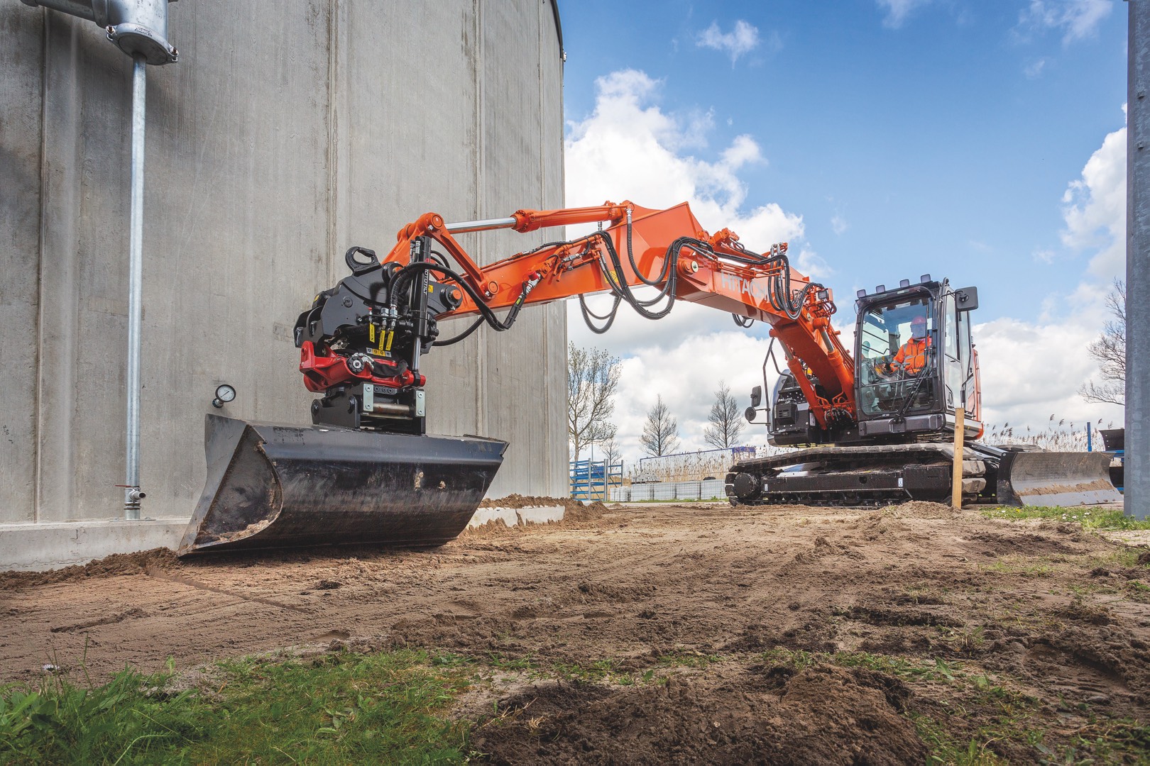 Escavatore cingolato Hitachi ZX135US-7 / 2P-BL - Franco Clò Macchine Movimento Terra