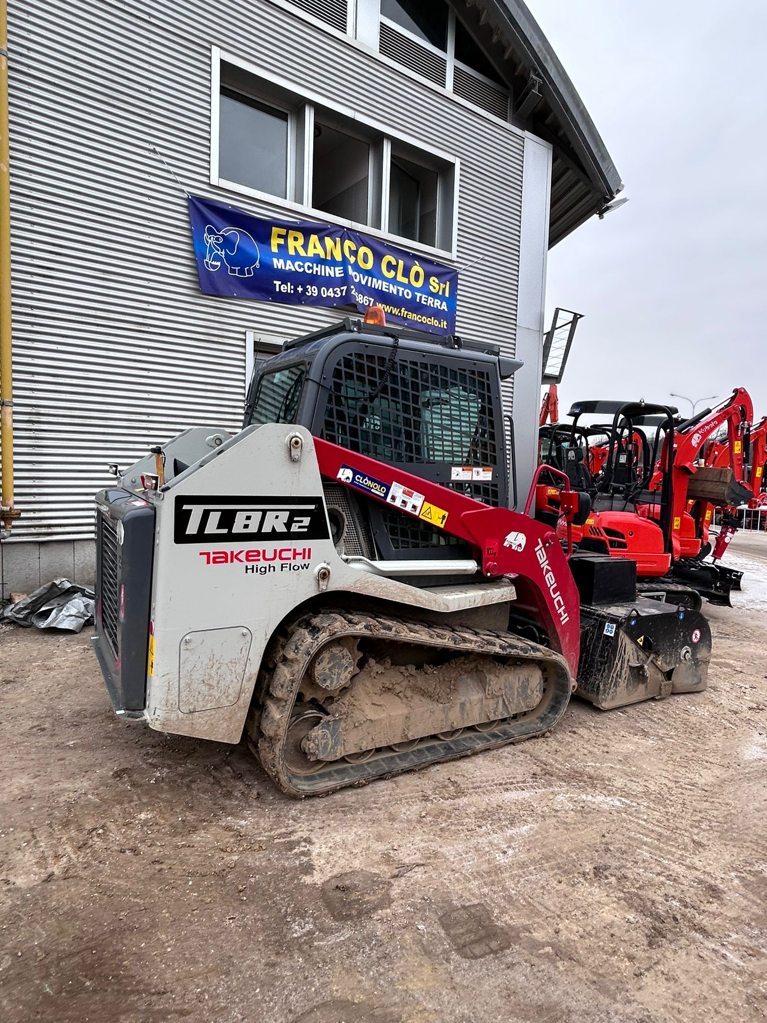 Pala compatta cingolata TAKEUCHI TL 8 R-2 - Franco Clò Macchine Movimento Terra
