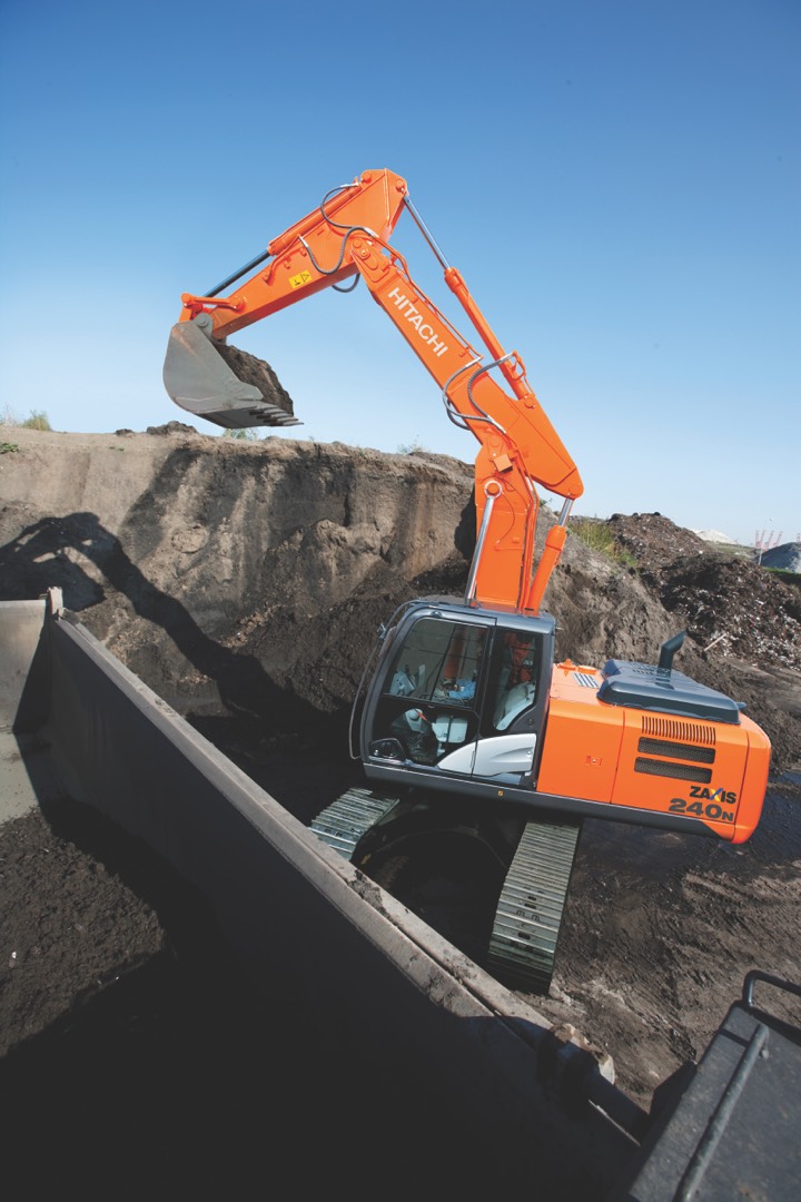 Escavatore cingolato Hitachi ZX240N-7 / 2P - Franco Clò Macchine Movimento Terra