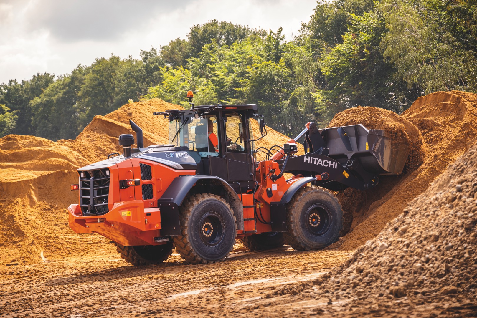 Pala gommata Hitachi ZW180-7 TPD - Franco Clò Macchine Movimento Terra