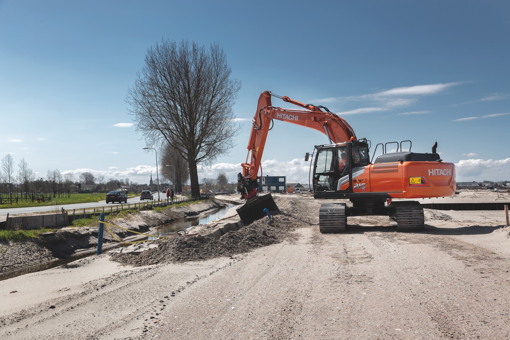 Escavatore cingolato Hitachi ZX210LCN-7 / 2P - Franco Clò Macchine Movimento Terra