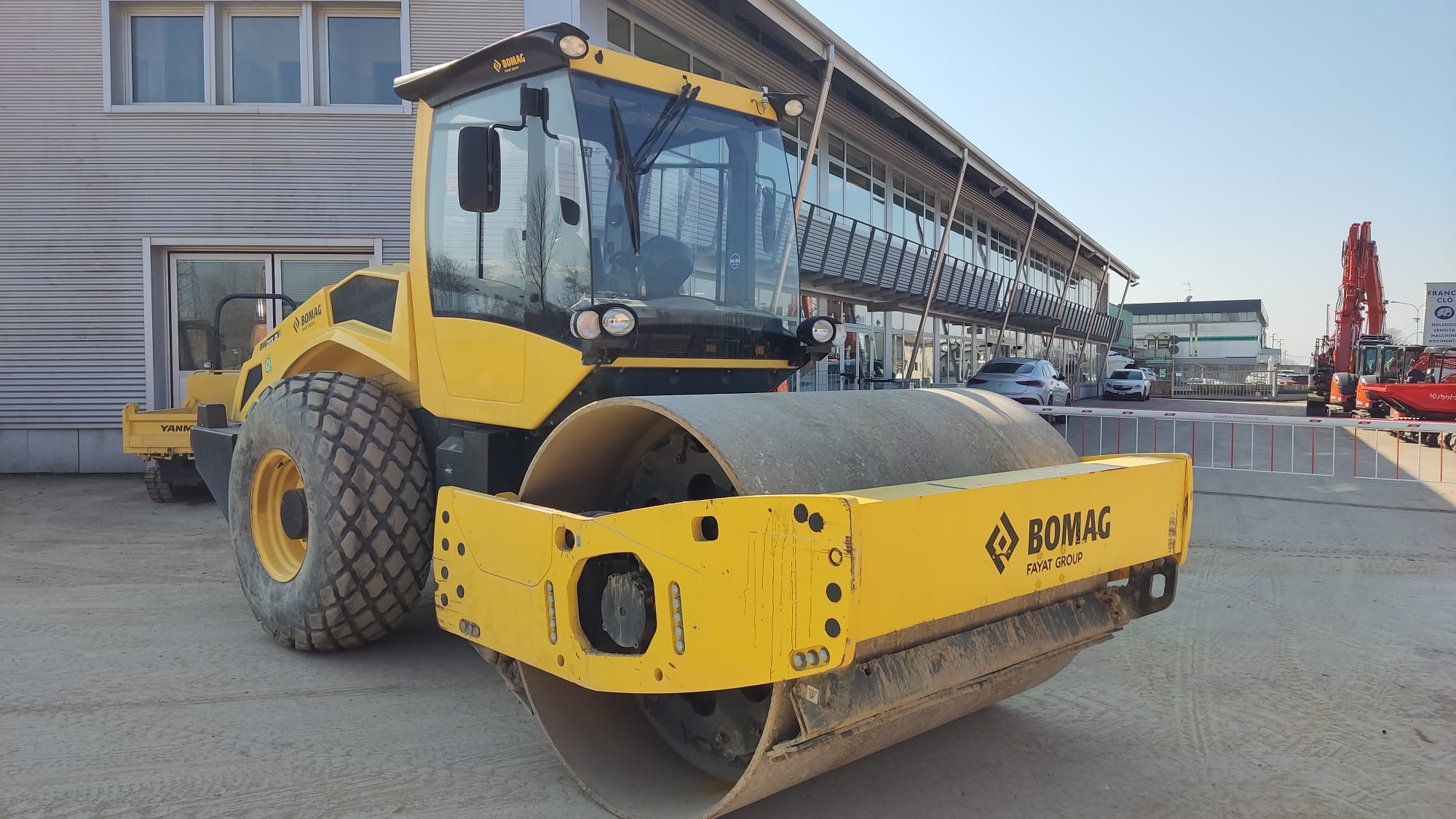 Rullo compattatore BOMAG BW 213 D-5 - Franco Clò Macchine Movimento Terra