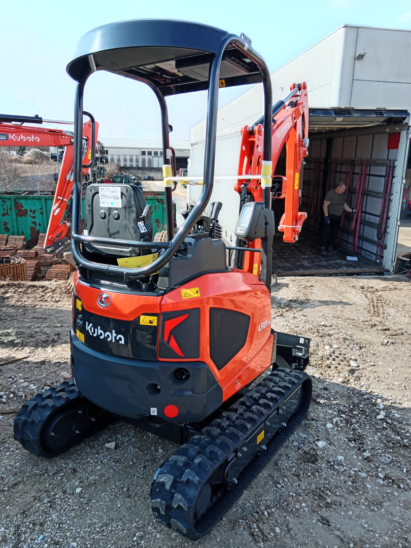 Mini escavatore KUBOTA U18-5 VHGL F1 - Franco Clò Macchine Movimento Terra