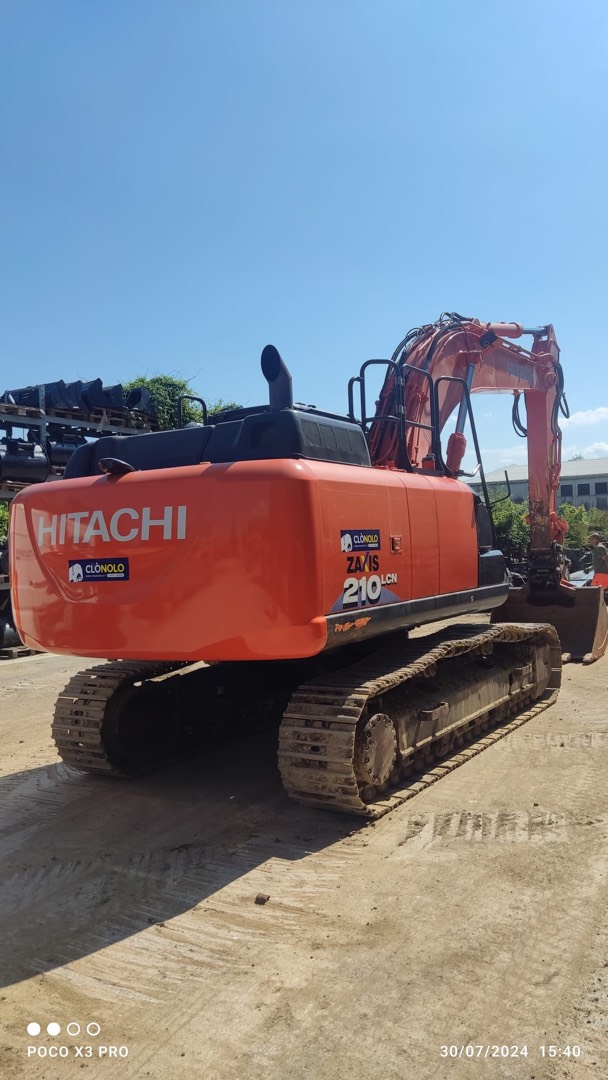Escavatore cingolato HITACHI ZX 210LCN.6 - Franco Clò Macchine Movimento Terra