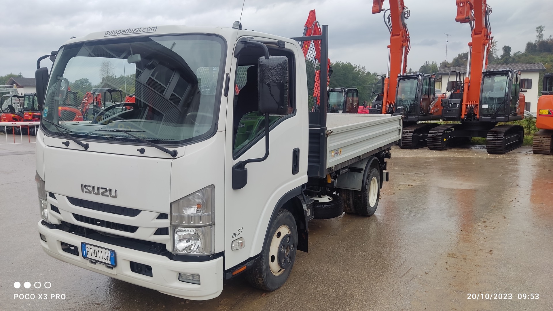 Autocarro ISUZU M21 - Franco Clò Macchine Movimento Terra