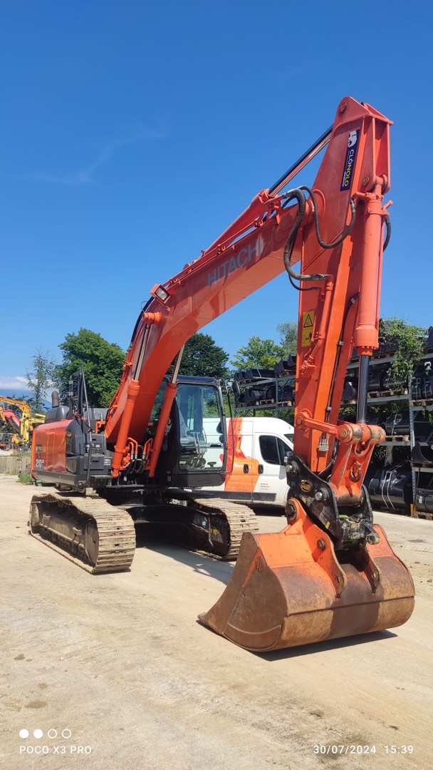 Escavatore cingolato HITACHI ZX 210LCN.6 - Franco Clò Macchine Movimento Terra