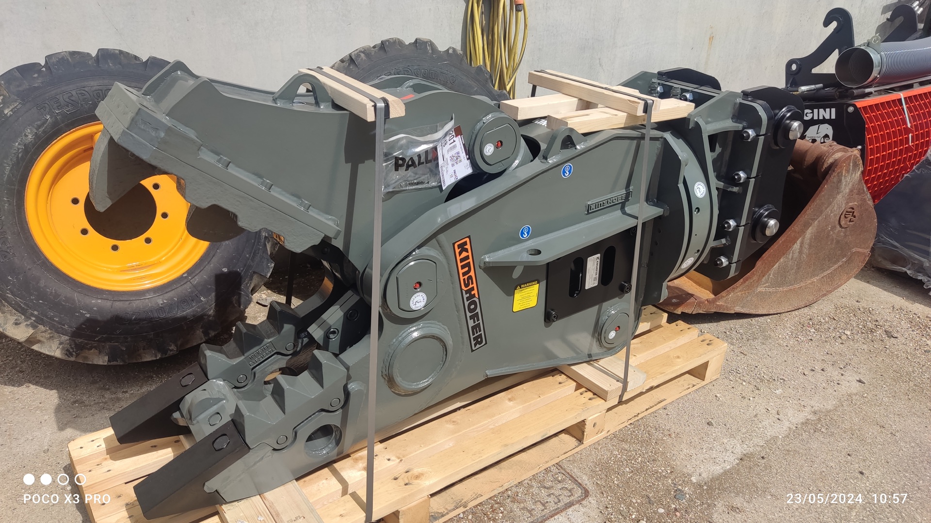 Frantumatore  KINSHOFER FRK13 - Franco Clò Macchine Movimento Terra