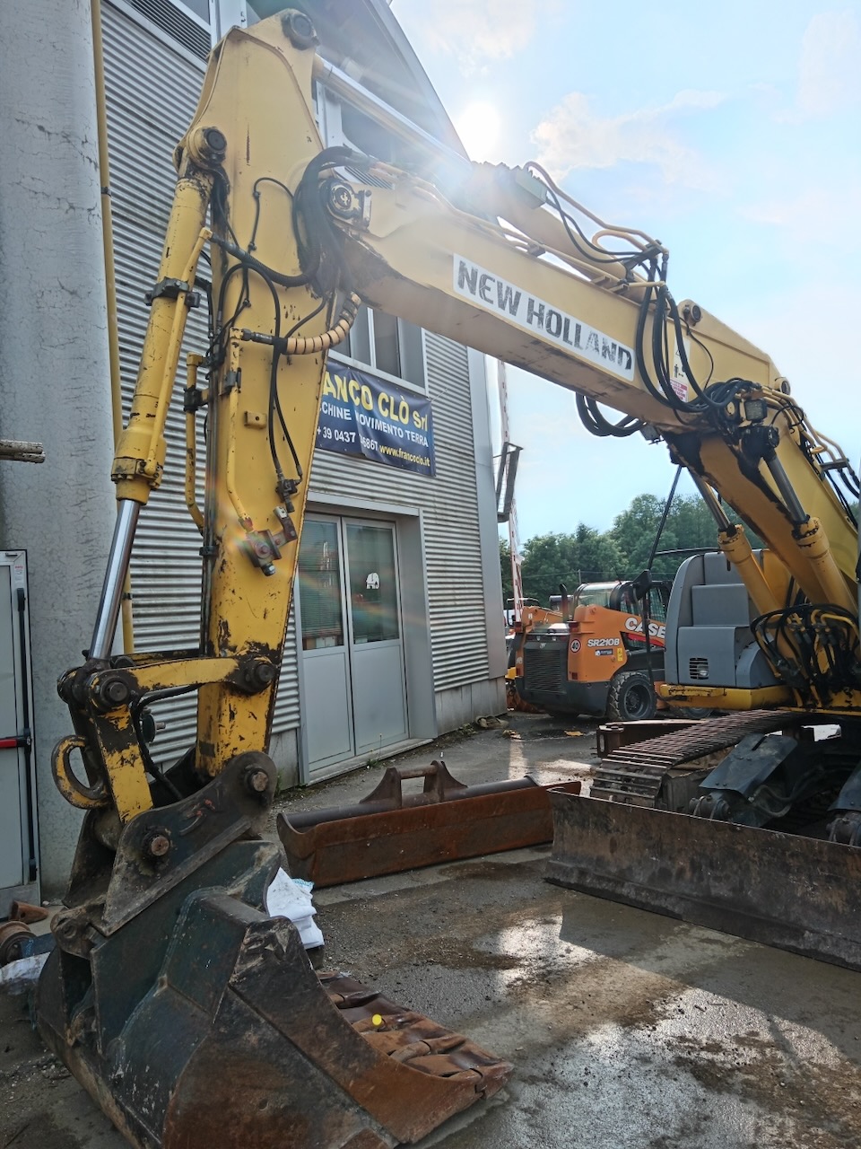 Escavatore Cingolato NEW HOLLAND E 145 2P - Franco Clò Macchine Movimento Terra