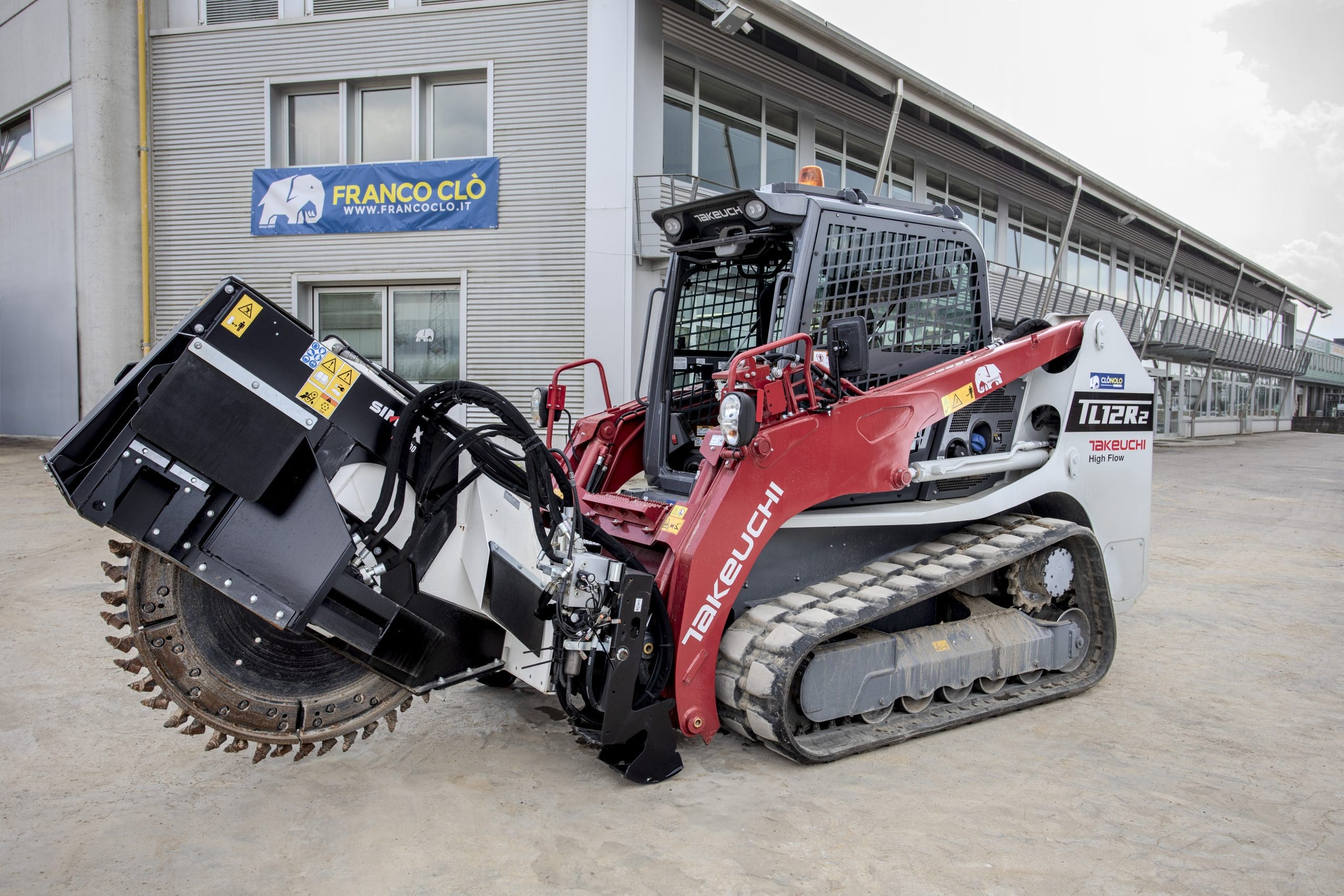 Pala compatta cingolata TAKEUCHI TL12R2 - Franco Clò Macchine Movimento Terra