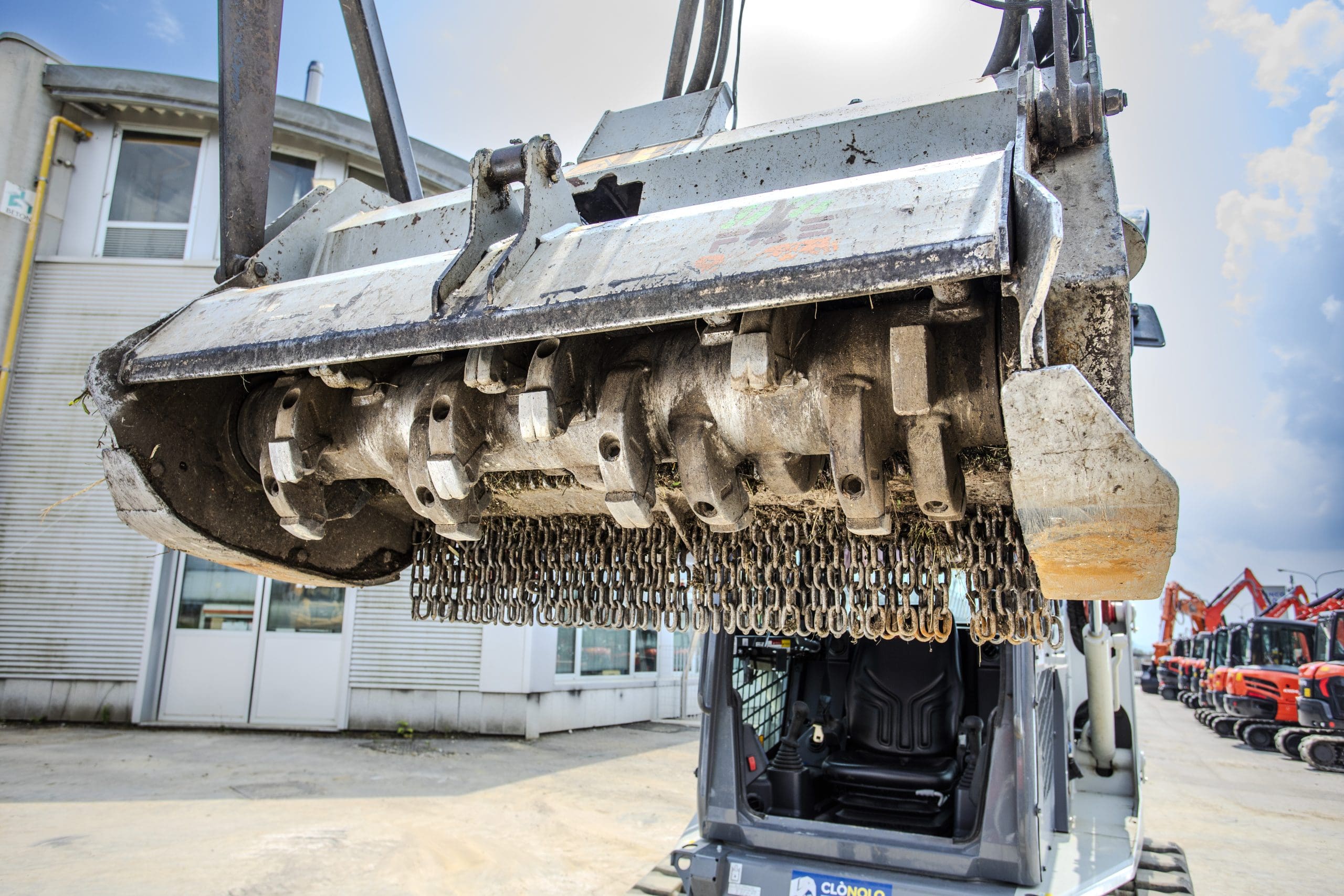 Pala compatta cingolata TAKEUCHI TL12R2 - Franco Clò Macchine Movimento Terra