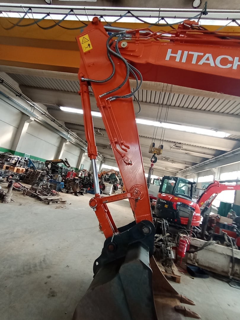 Escavatore cingolato HITACHI ZX 180LCN.7 Mono - Franco Clò Macchine Movimento Terra