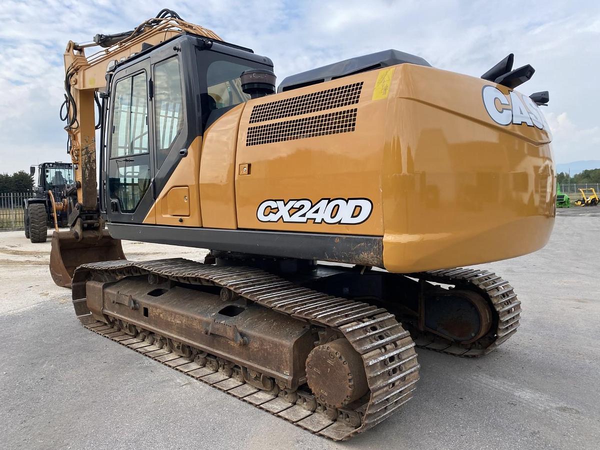 Escavatore cingolato CASE CX 240 D - Franco Clò Macchine Movimento Terra