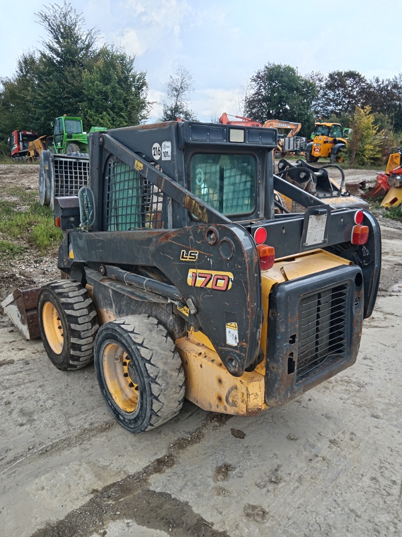 Pala gommata NEW HOLLAND LS170 - Franco Clò Macchine Movimento Terra